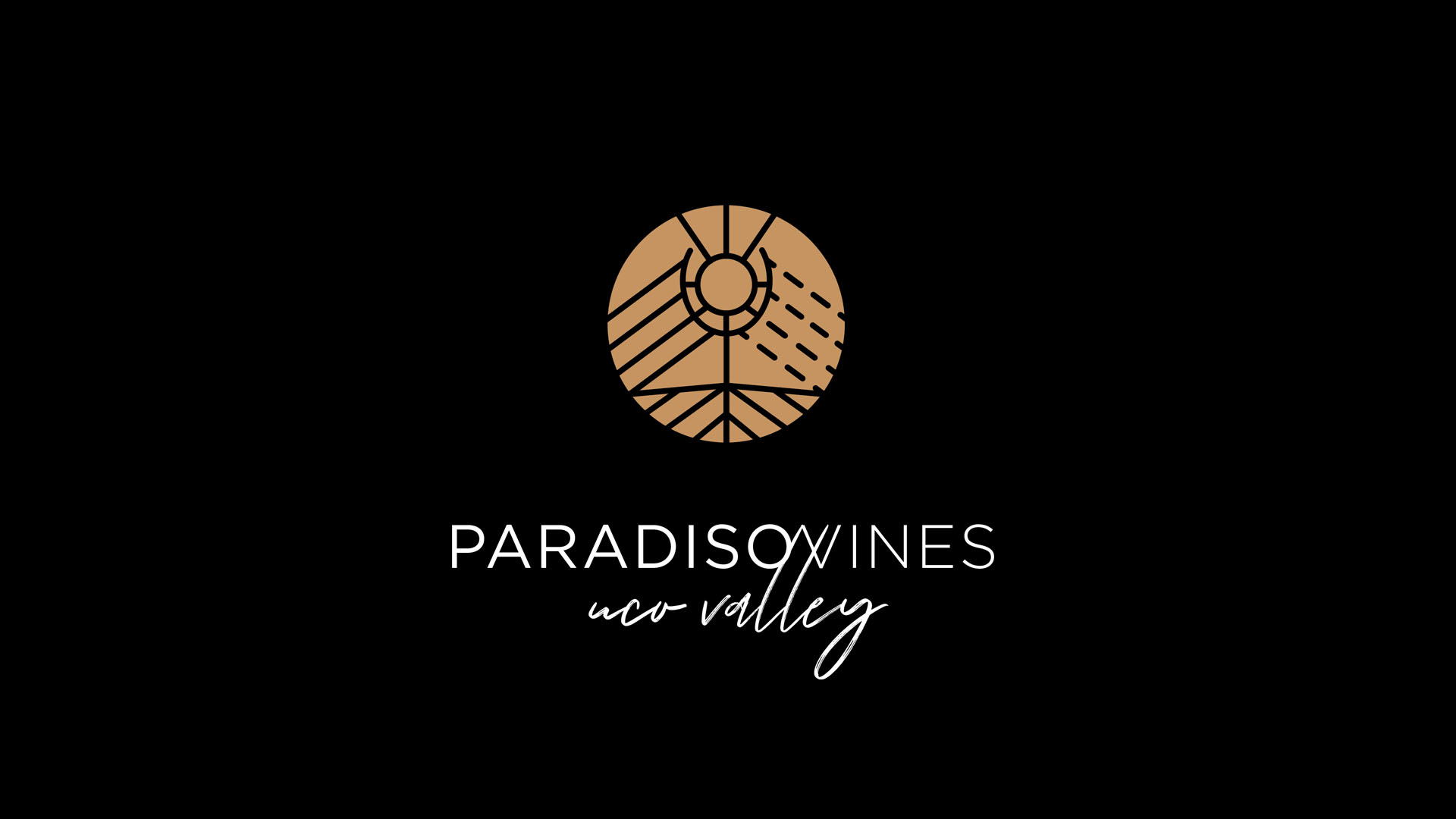 Identidad de Paradise Vines sobre fondo oscuro